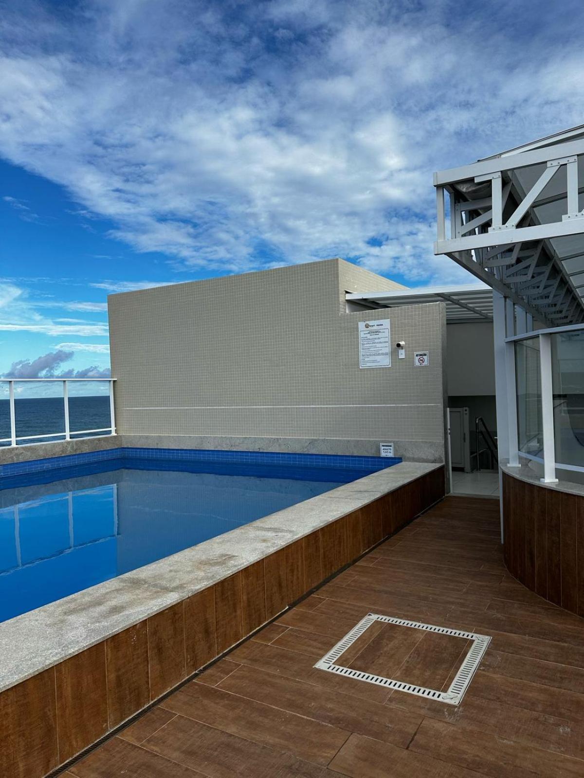 Lindo Studio Em Frente A Praia Salvador